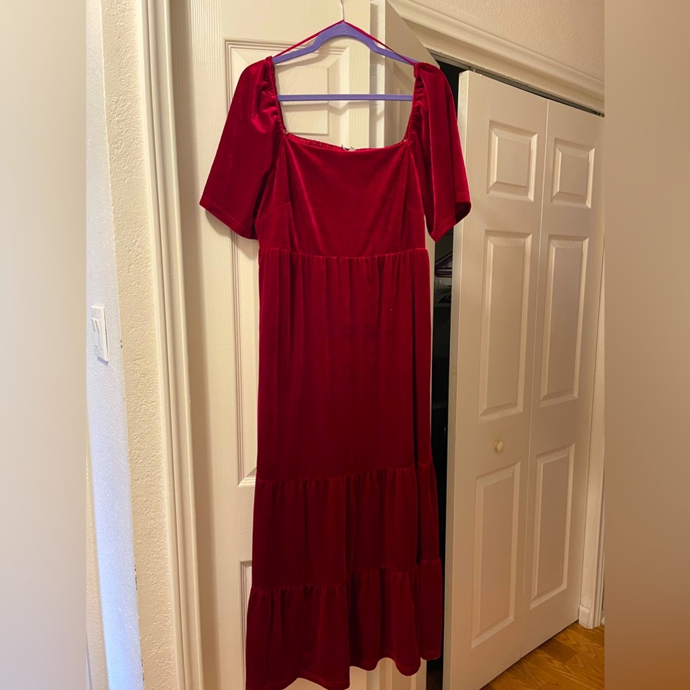 Red crushed velvet full-length dress with fllowy sleeves. Never worn. With tags.